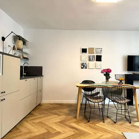 Tandem In Old Town - 24h Self Check-in Apartament *