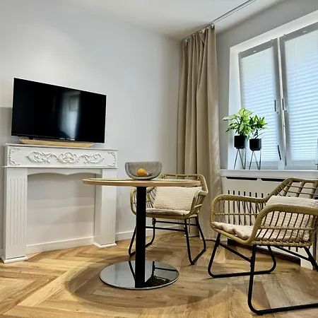 Tandem In Old Town - 24h Self Check-in Apartment *