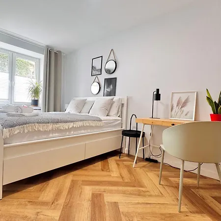 Tandem In Old Town - 24h Self Check-in Apartment *